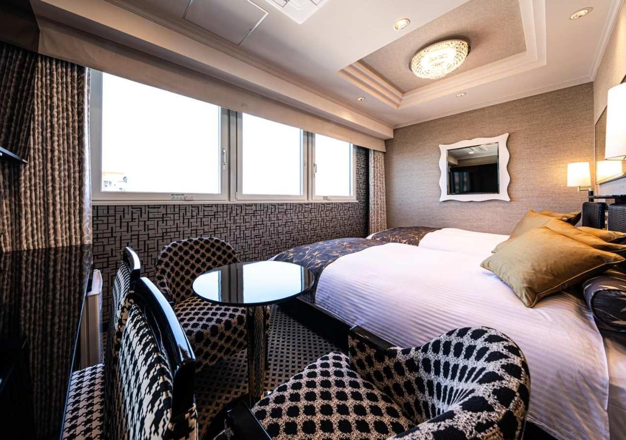 Apa Hotel & Resort Hakata Ekihigashi Fukuoka  Bagian luar foto